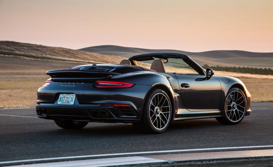  Porsche 911 Turbo S Cabriolet 2016 года  (NA) (фото 10 из 16)